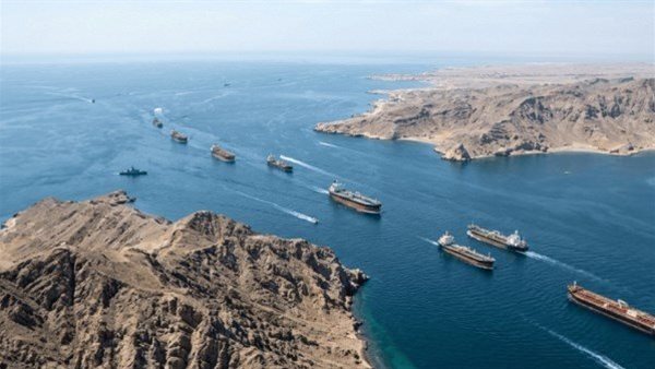 إسرائيل تنفي صلتها بانفجارات بندر عباس وإيران تتحدث عن تحذيرات بمضيق هرمز- نبض مصر