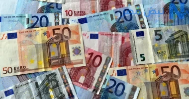 تراجع سعر اليورو اليوم أمام الجنيه المصري الإثنين 25 مايو 2026 بالبنوك