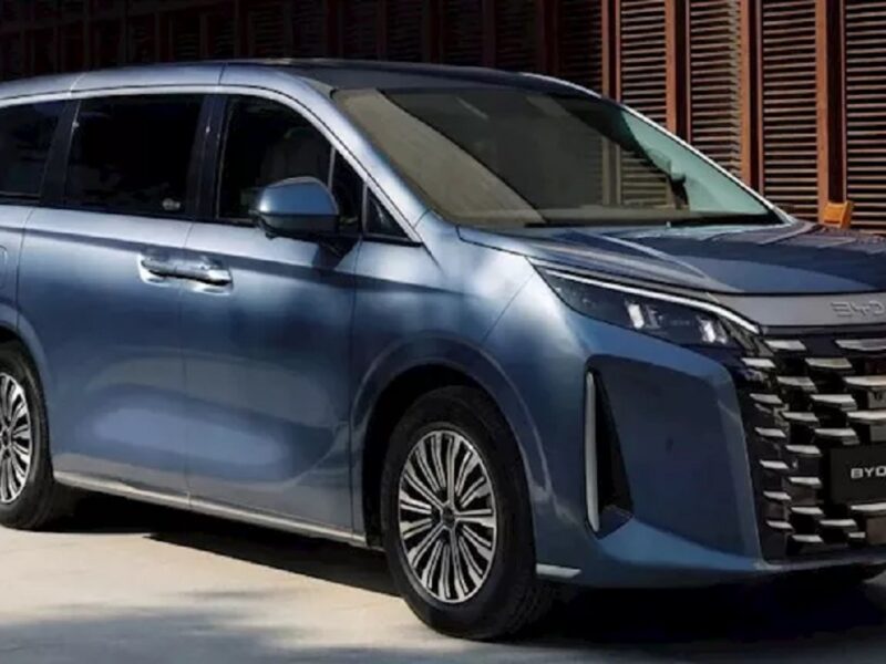سيارة المستقبل وصلت.. BYD M9 DM-i تشعل سوق الـMPV في مصر بالفخامة والأداء القوي