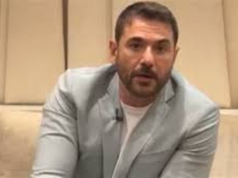 قبل عرض “الكلاب السبعة”.. أحمد عز يعلن مفاجأة الجزء الثاني ويتحدث عن صراع الإيرادات