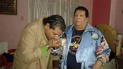 تصرف صادم من نجل شعبان عبد الرحيم بعد إعلان وفاة ابنته.. تقاصيل- نبض مصر