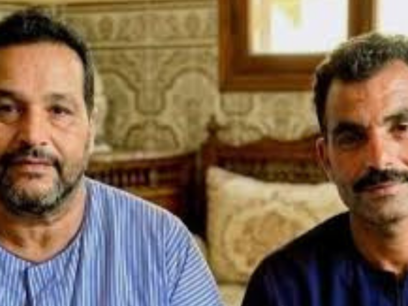 شابان يعثران على طفل ملقى وسط الزراعات في قنا.. وتحرك عاجل ينقذ حياته في واقعة إنسانية مؤثرة