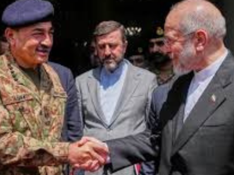 قائد الجيش الباكستاني يصل طهران وسط تحركات عاجلة لإنقاذ مفاوضات إيران وأميركا