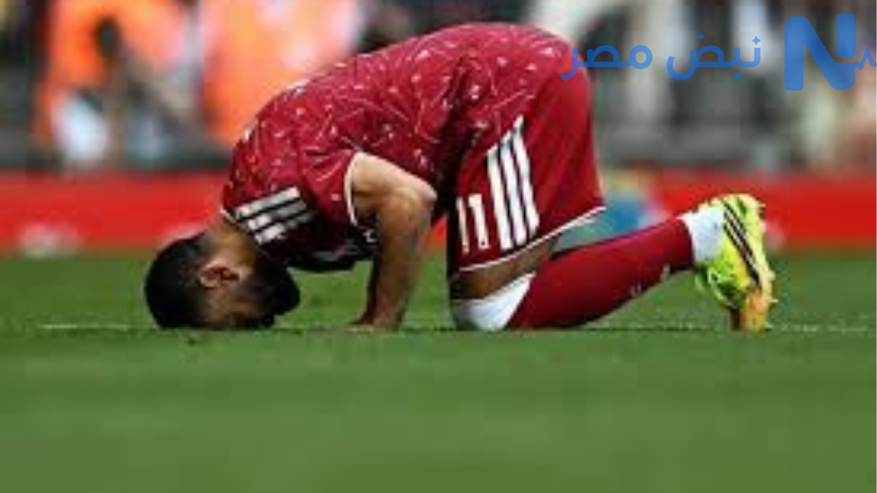 محمد صلاح يودع جماهير ليفربول بالدموع وسجدة شكر