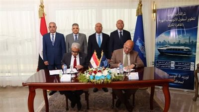 وزير النقل يشهد توقيع عقد اتفاق لبناء وتوريد 5 أتوبيسات نهرية تعمل بمنظومة الدفع الكهربائي- نبض مصر