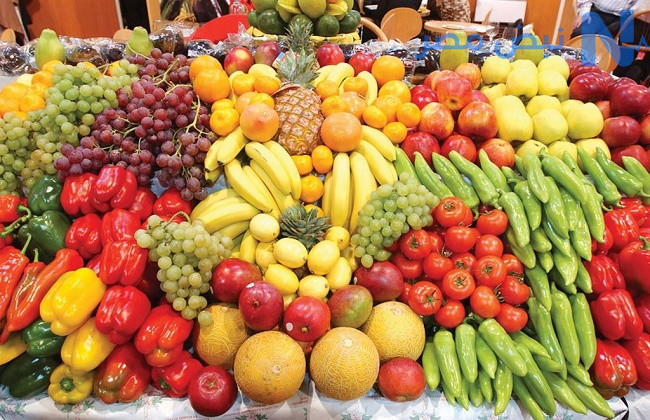 أسعار الفاكهة اليوم الخميس 4 يونيو 2026 في سوق العبور.. العنب يبدأ من 30 جنيهًا والمانجو البلدية من 15 جنيهًا